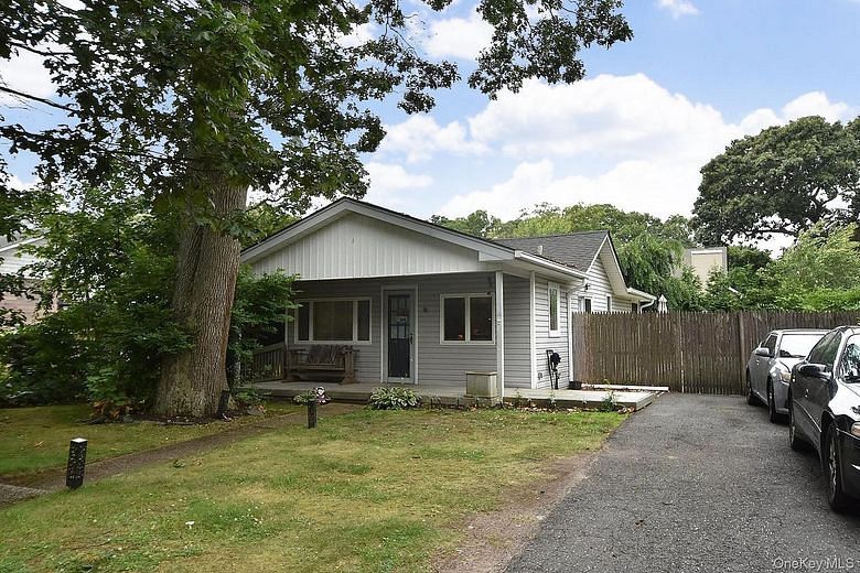 38 Balaton Avenue