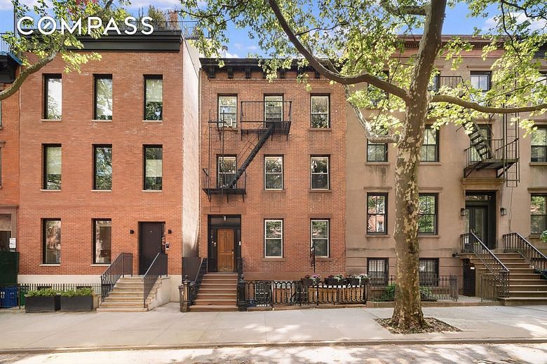38 Douglass Street