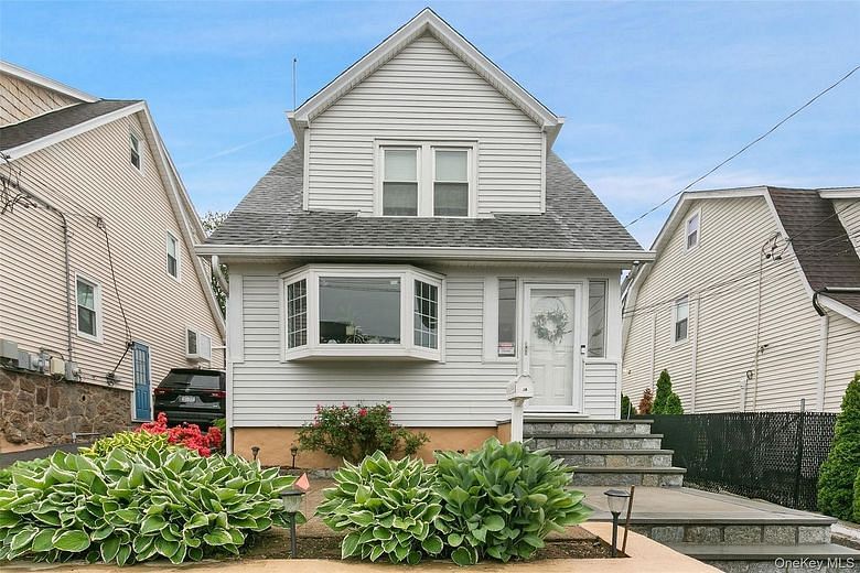 38 Emmett Terrace