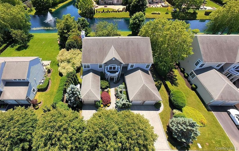 38 Hamlet Woods Drive