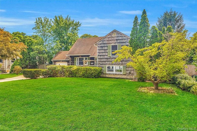 38 Saddle Lane
