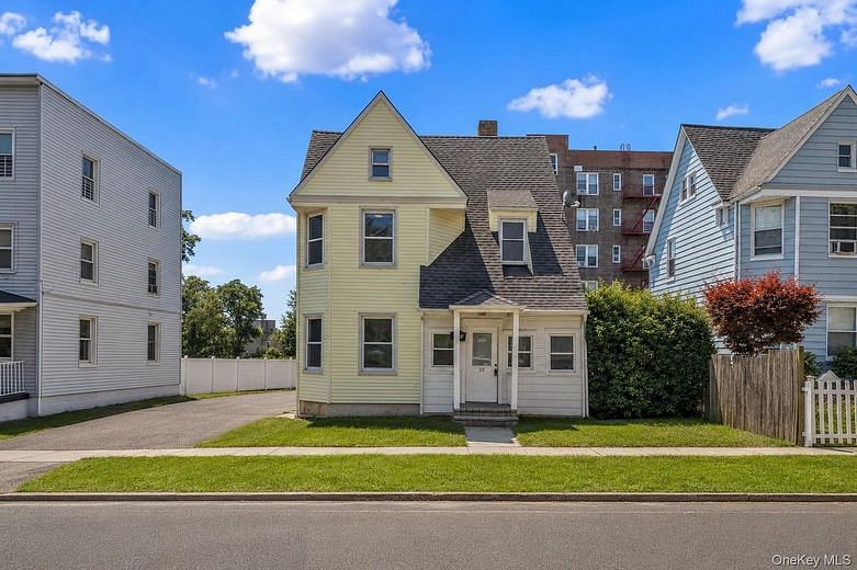 38 Trinity Place