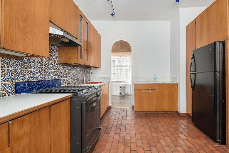 380 Riverside Drive #2D