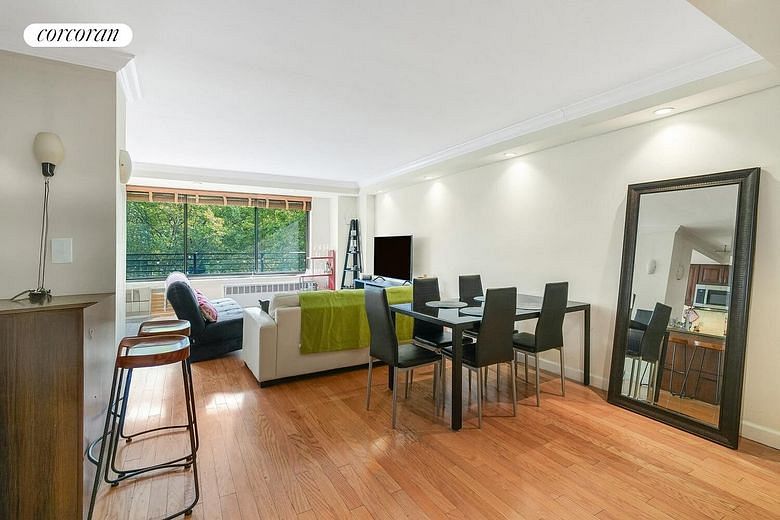 382 Central Park West #4B