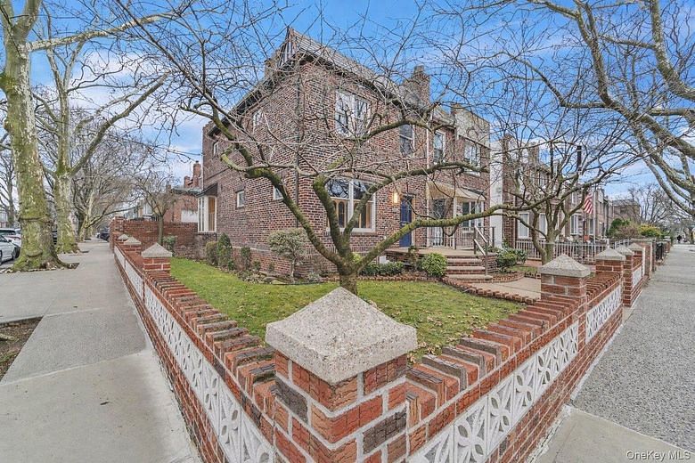 3824 Fillmore Avenue