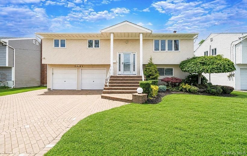 3824 Illona Lane