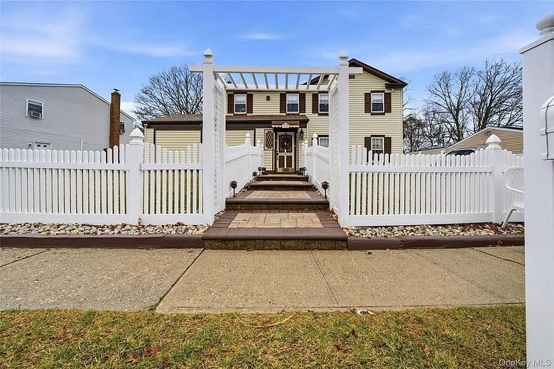 384 Singingwood Drive