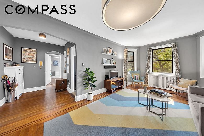 385 Argyle Road #4E