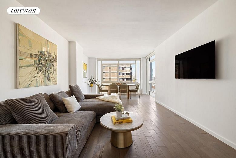 385 First Avenue #16D