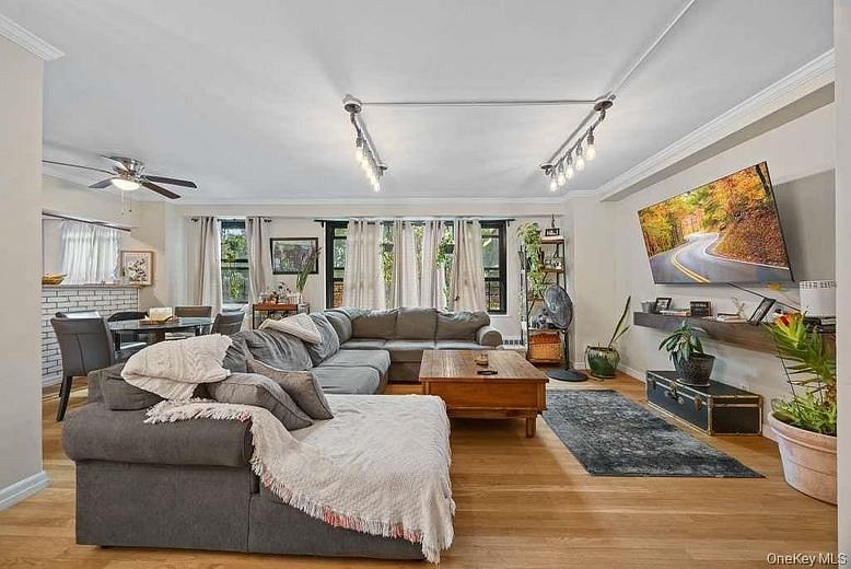 3850 Sedgwick Avenue #2G