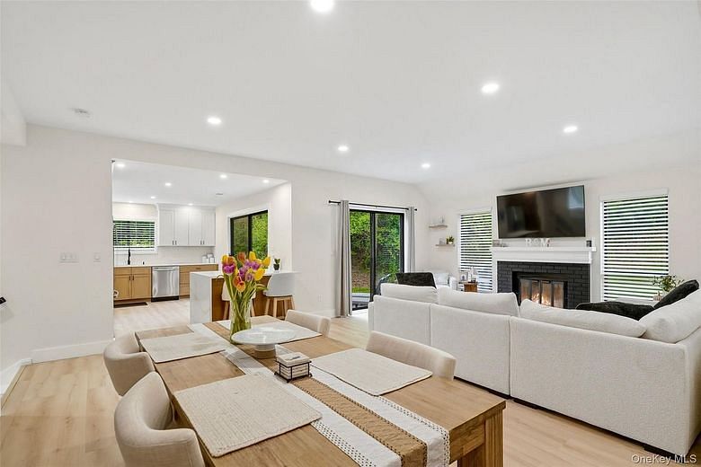 386 Heritage Hills #A