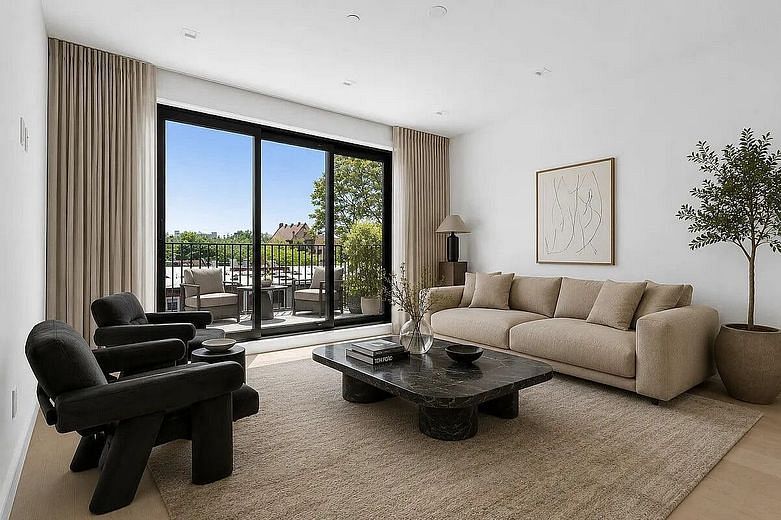 386 Kosciuszko Street #3B