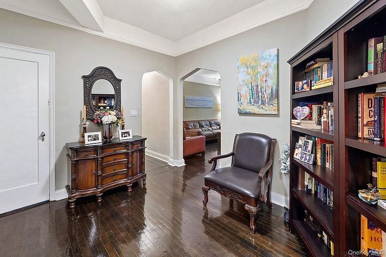 3875 Waldo Avenue #5M