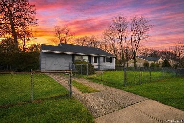 38A Champlain Street