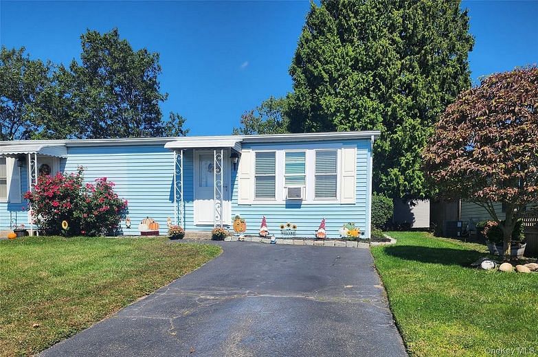 38B Village Circle S