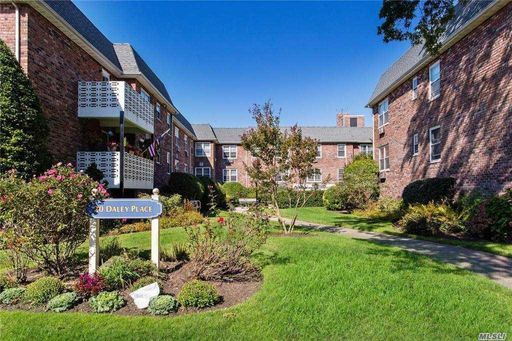 Image 1 of 20 for 20 Daley Place #117 in Long Island, Lynbrook, NY, 11563