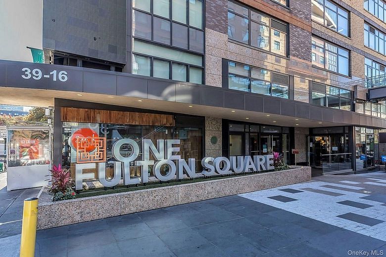 39-16 Prince Street #5E