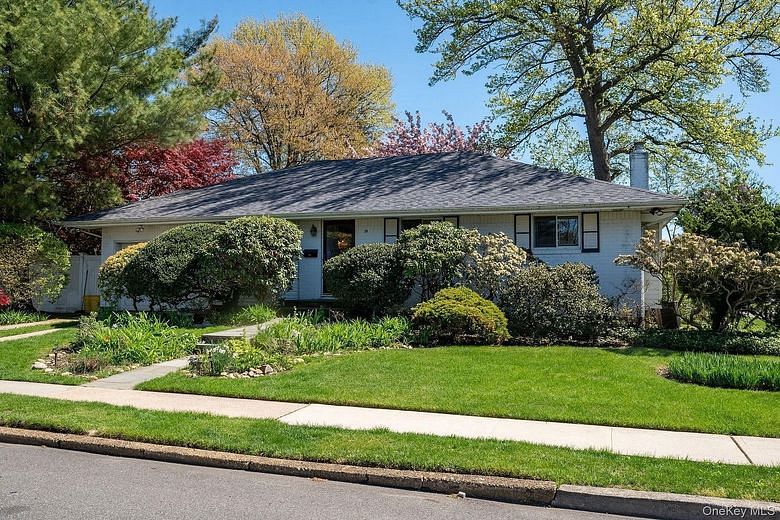 39 Deer Path Lane