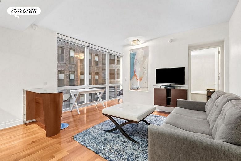39 East 29th Street #4E