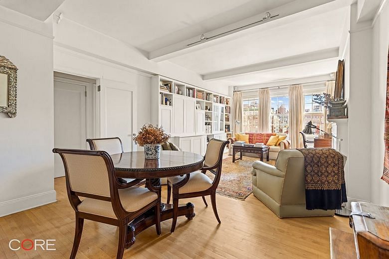 39 Fifth Avenue #11D