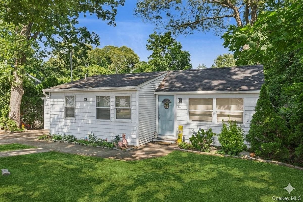 Image 1 of 18 for 39 Gould Road in Long Island, Brookhaven, NY, 11720