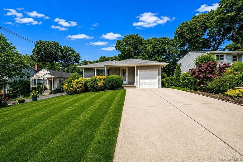 390 Blue Point Road