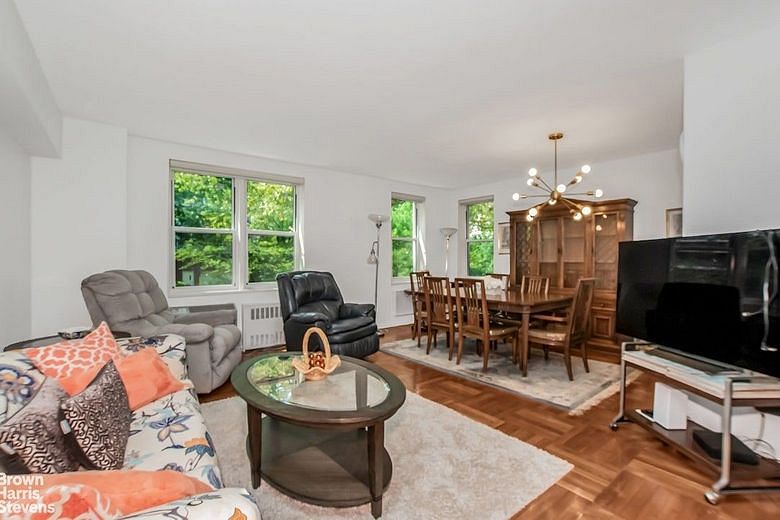 3901 Independence avenue #3C