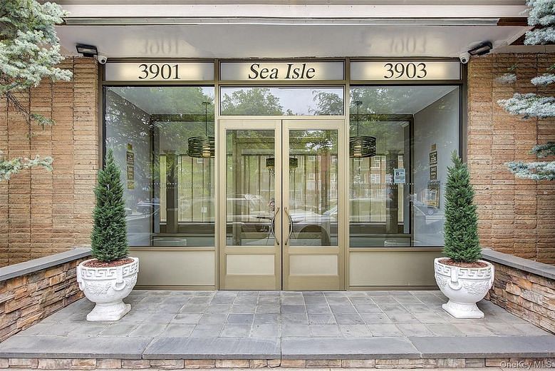 3901 Nostrand Avenue #3T