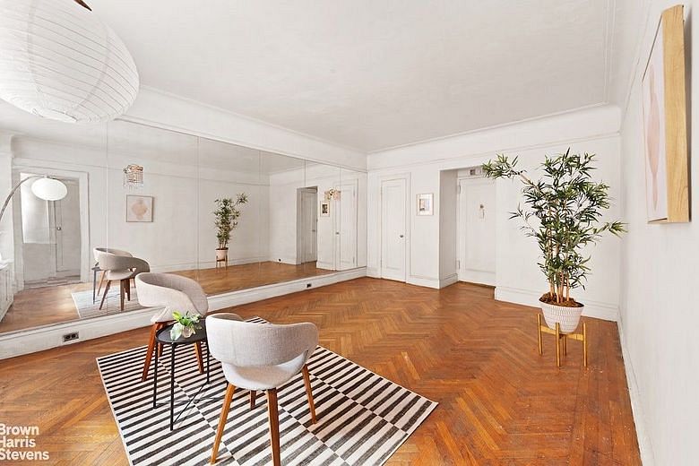 395 Riverside Drive #1E