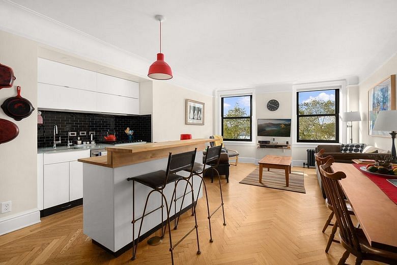 395 Riverside Drive #7C