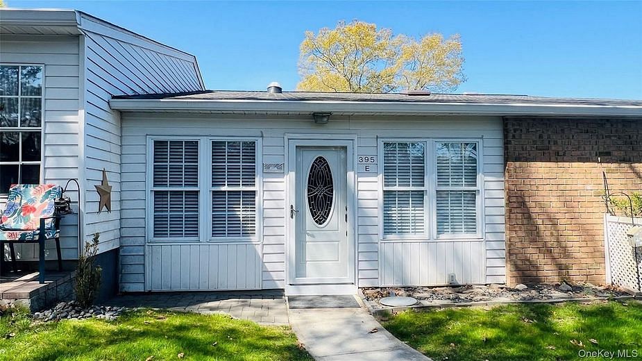 395 Woodbridge Drive #395E