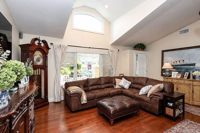 3970 Darby Lane