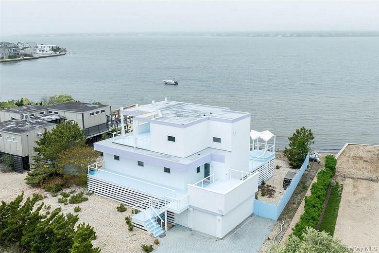 398 Dune Road
