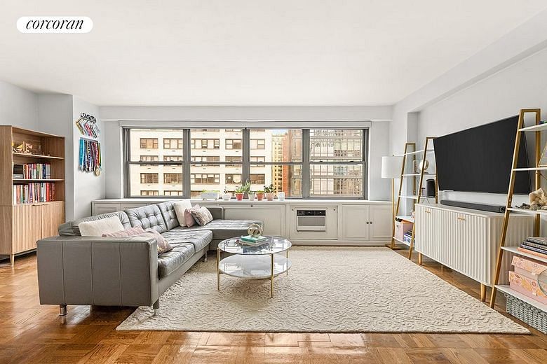 399 East 72nd Street #12H
