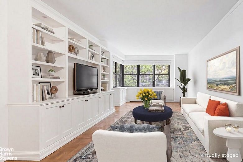 399 East 72nd Street #3D