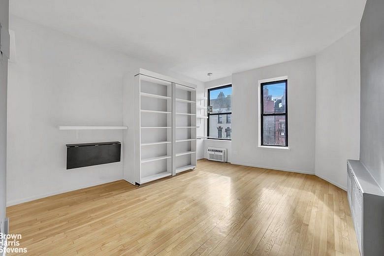 399 East 78th Street #4B