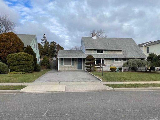 Image 1 of 12 for 127 Rim Lane in Long Island, Hicksville, NY, 11801