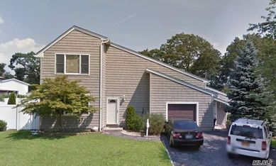 Image 1 of 1 for 31 Cullen Ave in Long Island, Islip, NY, 11751