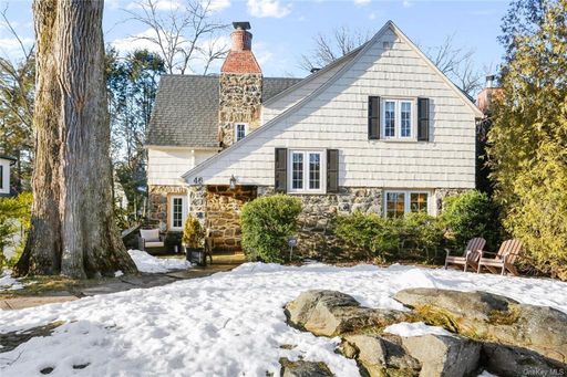 Image 1 of 28 for 46 Vine Road in Westchester, Larchmont, NY, 10538