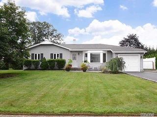 Image 1 of 25 for 44 Nimbus Road in Long Island, Holbrook, NY, 11741