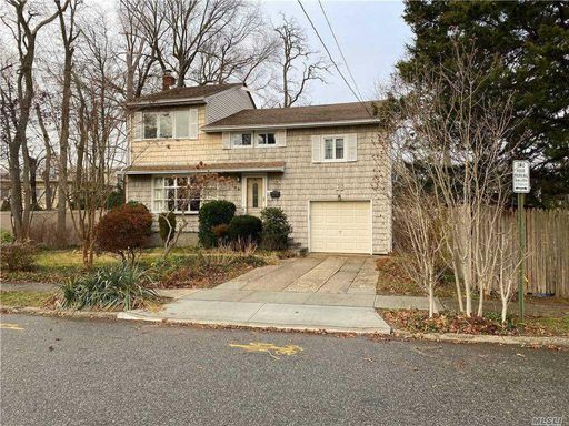 Image 1 of 23 for 25 Park Ave in Long Island, Massapequa, NY, 11758