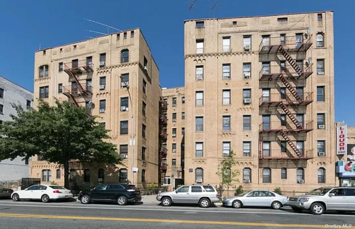897 Empire Boulevard #F1 in Brooklyn, Crown Heights, NY 11213