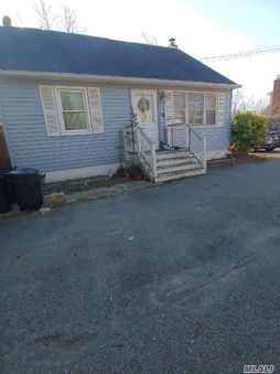 Image 1 of 1 for 22 Flintlock Dr in Long Island, Shirley, NY, 11967