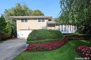 Image 1 of 22 for 72 Serpentine Lane in Long Island, Searingtown, NY, 11507