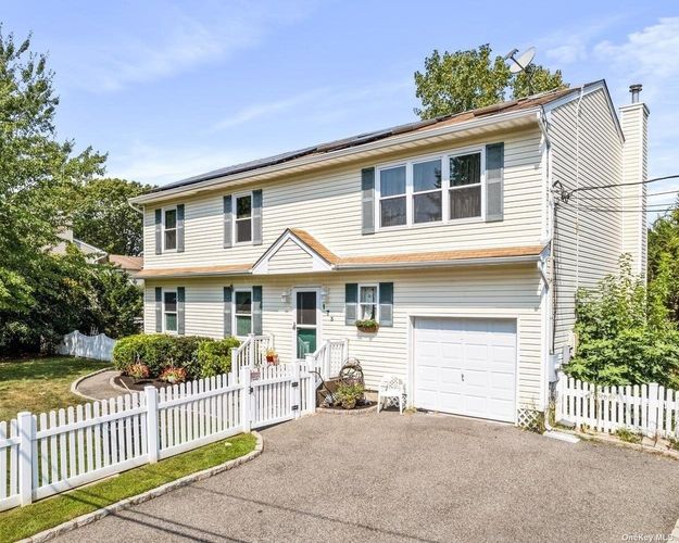 Image 1 of 29 for 173 Kime Avenue in Long Island, North Babylon, NY, 11703