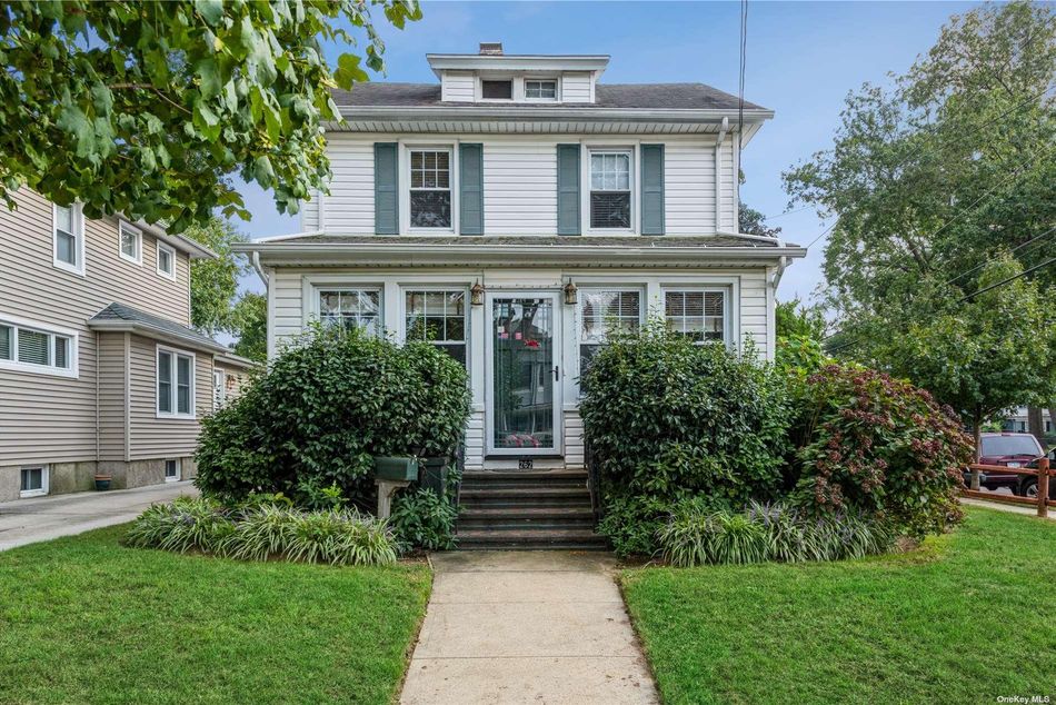 Image 1 of 21 for 262 Floral Blvd in Long Island, Floral Park, NY, 11001