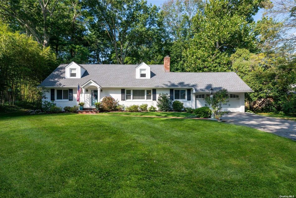 Image 1 of 29 for 11 Coot Road in Long Island, Locust Valley, NY, 11560