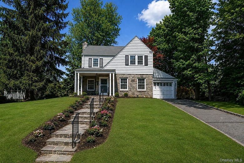 4 Abington Avenue