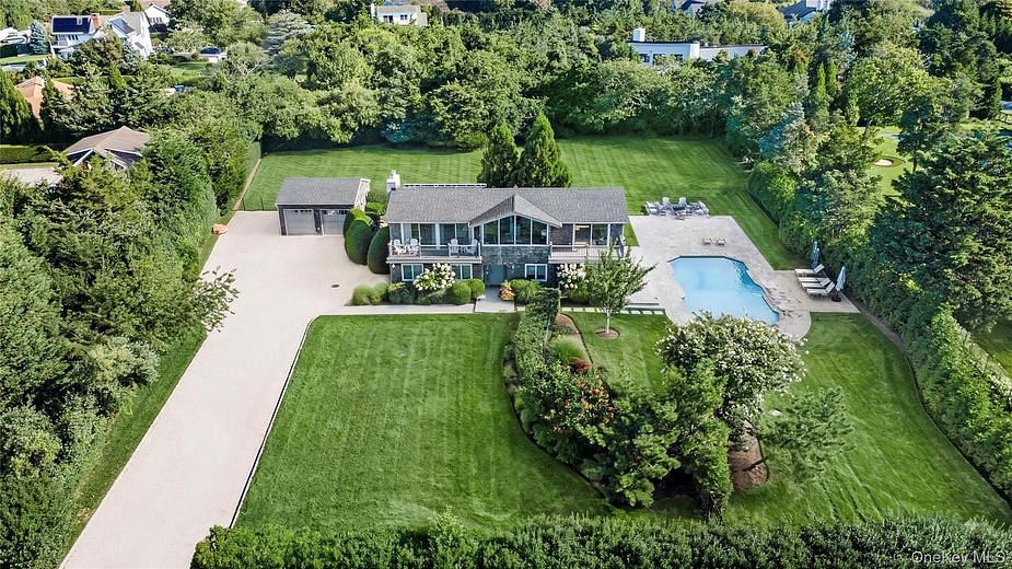 4 Bayberry Lane