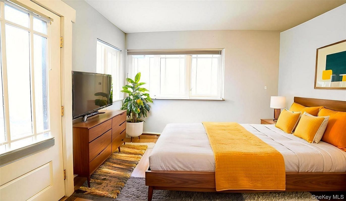 Image 1 of 50 for 4 Bridge Lane in Westchester, Cortlandt, NY, 10567